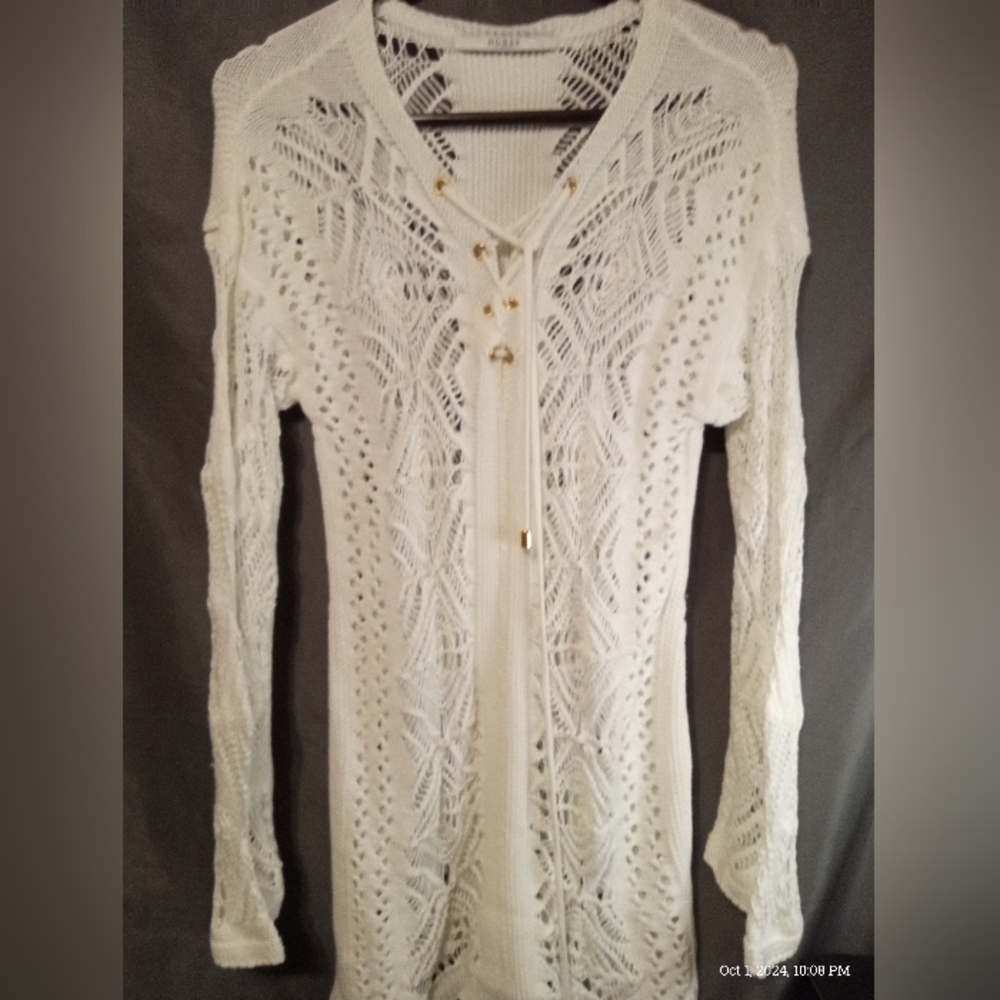 Guess white crochet jumper v- neck sweater